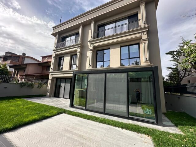 46d53b36-ea7b-43af-81d4-b561b4eec75b